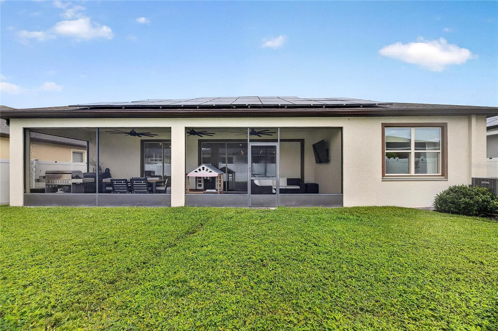 Single Family Residence at 11803 CLARE HILL AVE, RIVERVIEW, photo 69 of 93