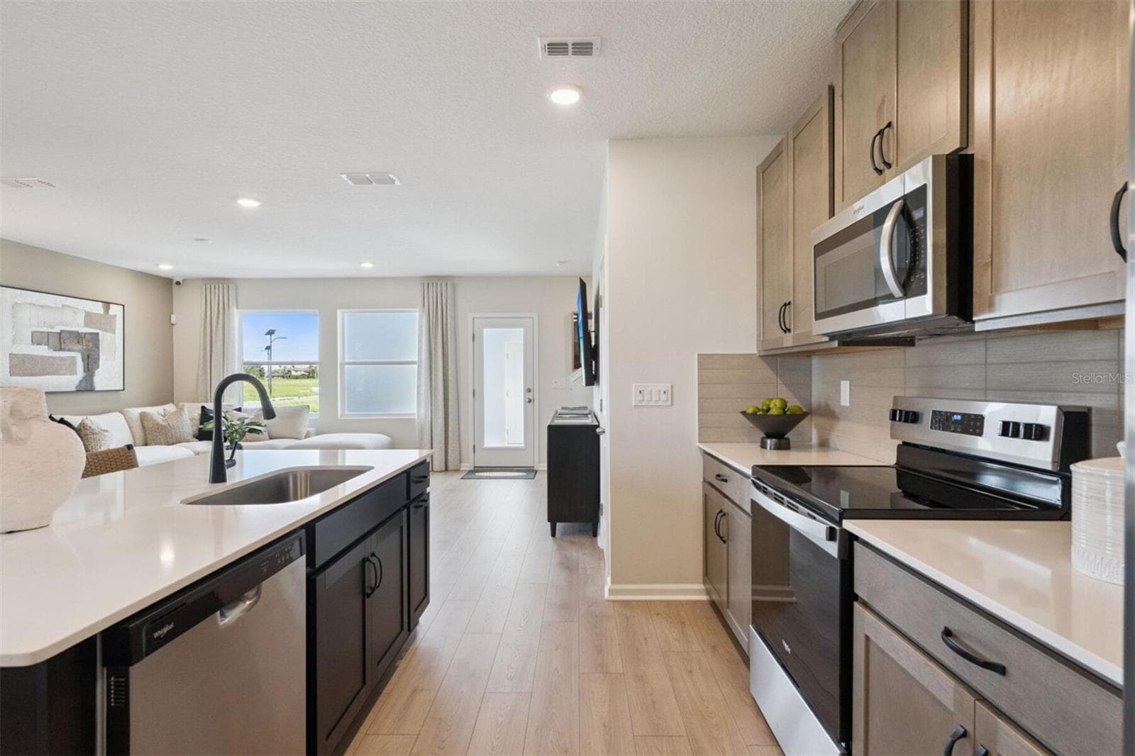 Lakeside at Satilla Zara Model Kitchen - 5030 ORINOCO LN, ST CLOUD