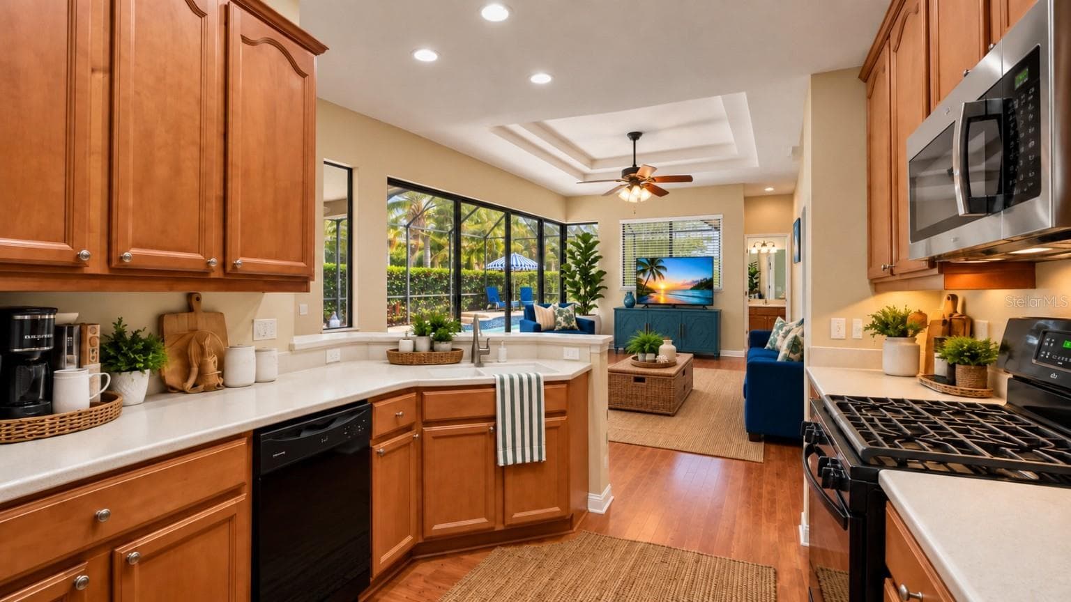 Single Family Residence at 259 DAHLIA CT, BRADENTON, photo 15 of 72