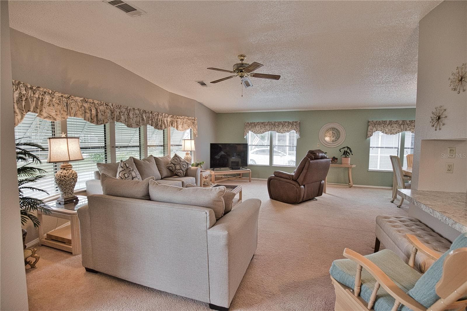 Manufactured Home at 223 HIBISCO DR, NORTH PORT, photo 12 of 36