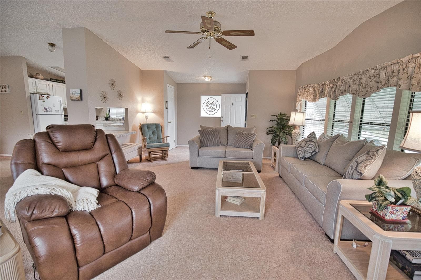 Manufactured Home at 223 HIBISCO DR, NORTH PORT, photo 15 of 36