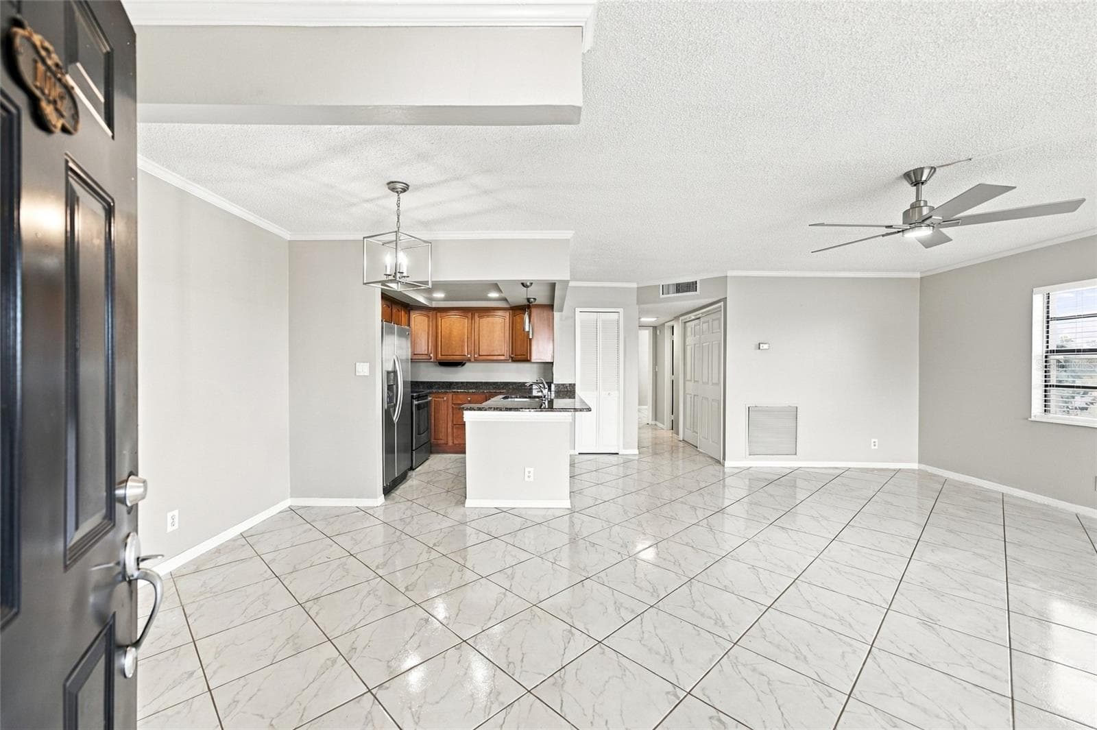 Condominium at 10142 SEMINOLE ISLAND DR, LARGO, photo 16 of 50