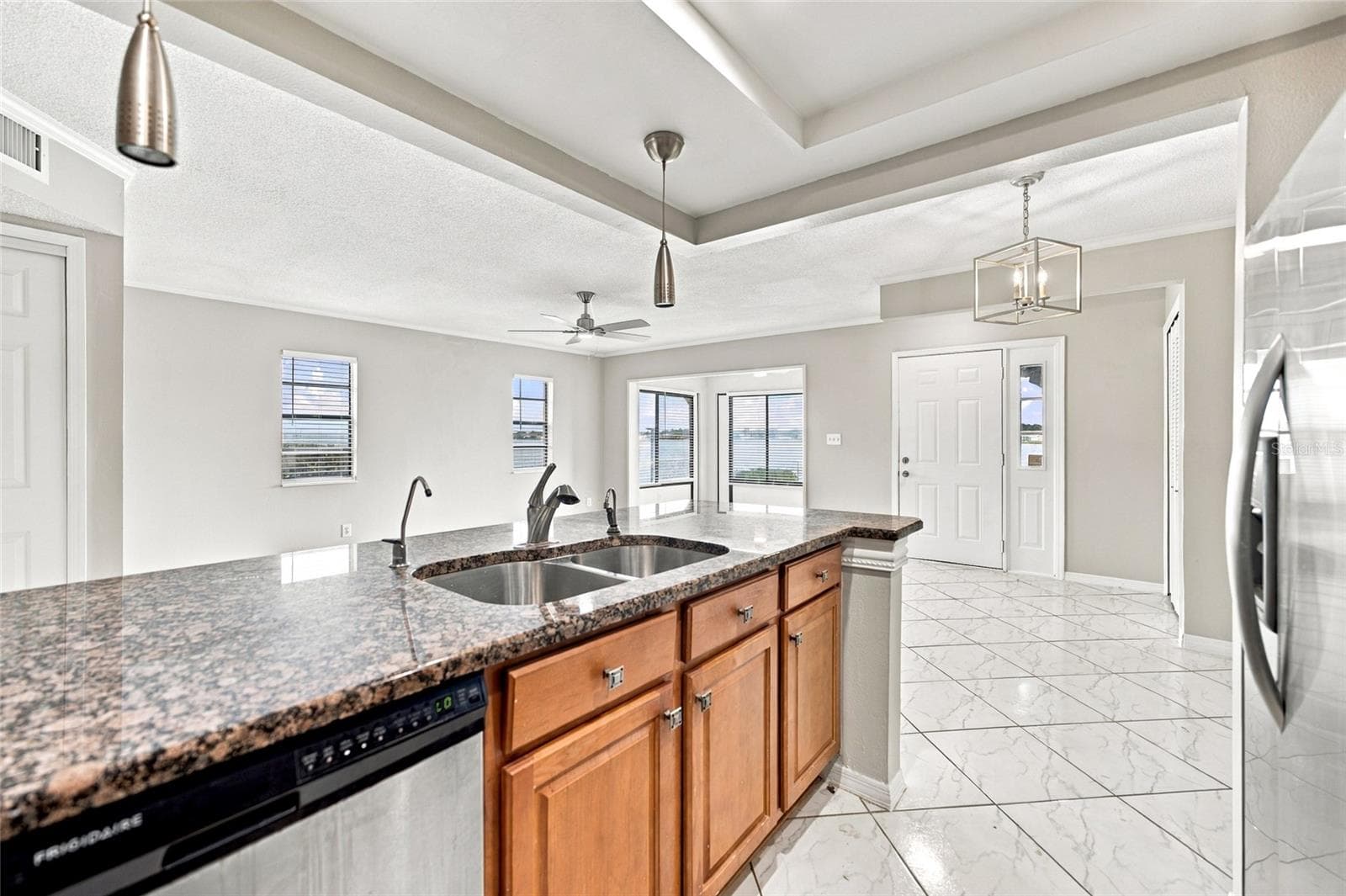 Condominium at 10142 SEMINOLE ISLAND DR, LARGO, photo 23 of 50