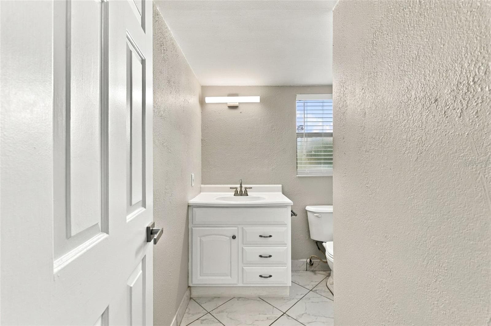 Condominium at 10142 SEMINOLE ISLAND DR, LARGO, photo 28 of 50