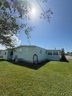 Mobile Home at 620 57TH AVE W #B19, BRADENTON, photo 2 of 23