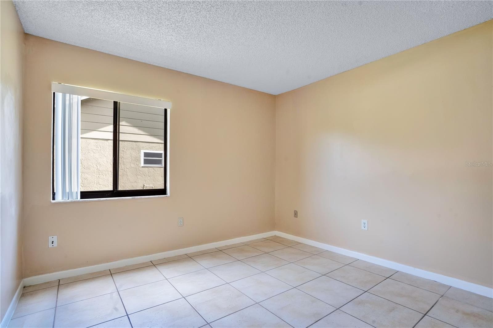 Single Family Residence at 8422 MARGARITA DR, ORLANDO, photo 21 of 47