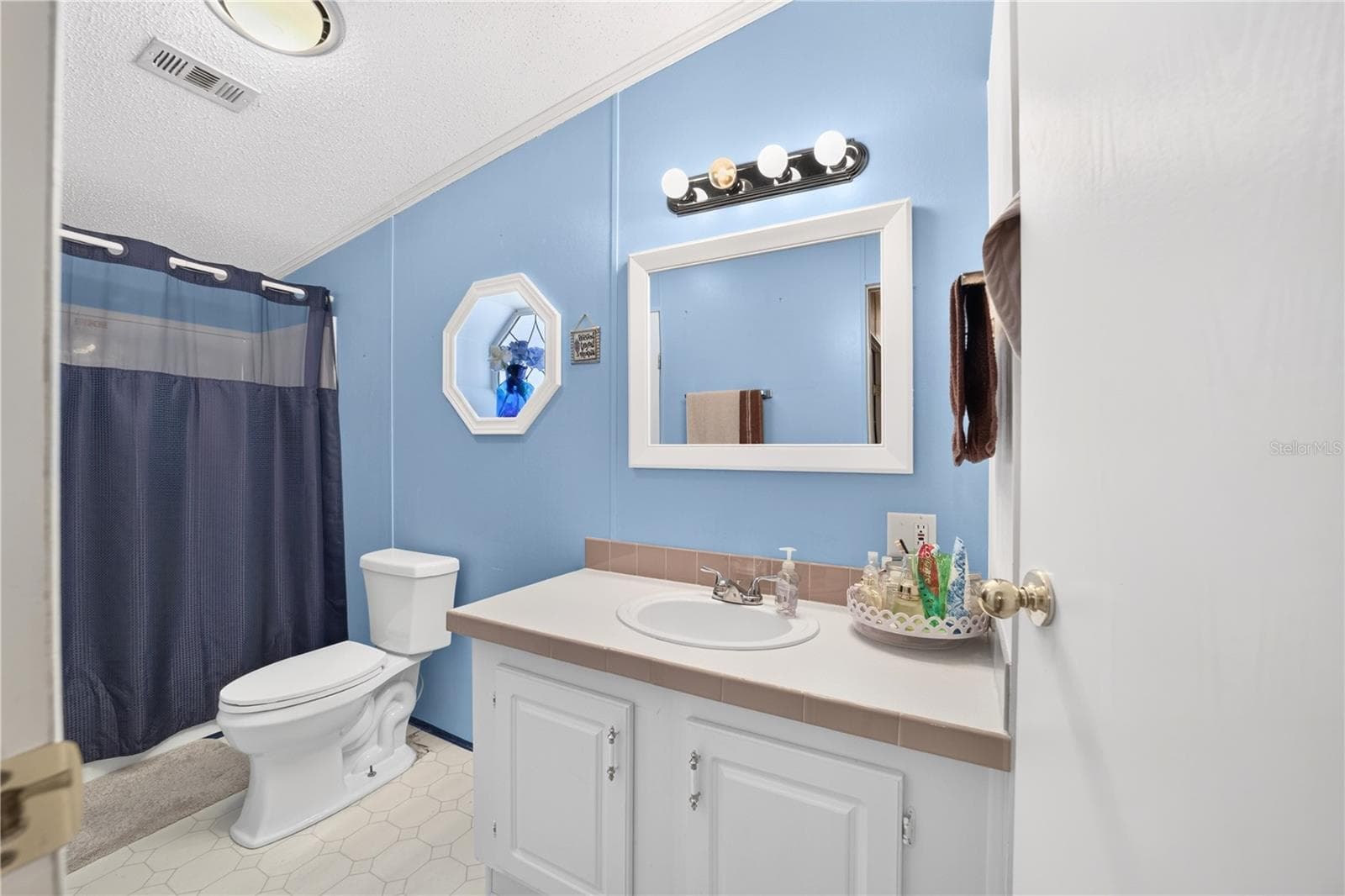 Manufactured Home at 4650 SW 36TH ST, OCALA, photo 40 of 46