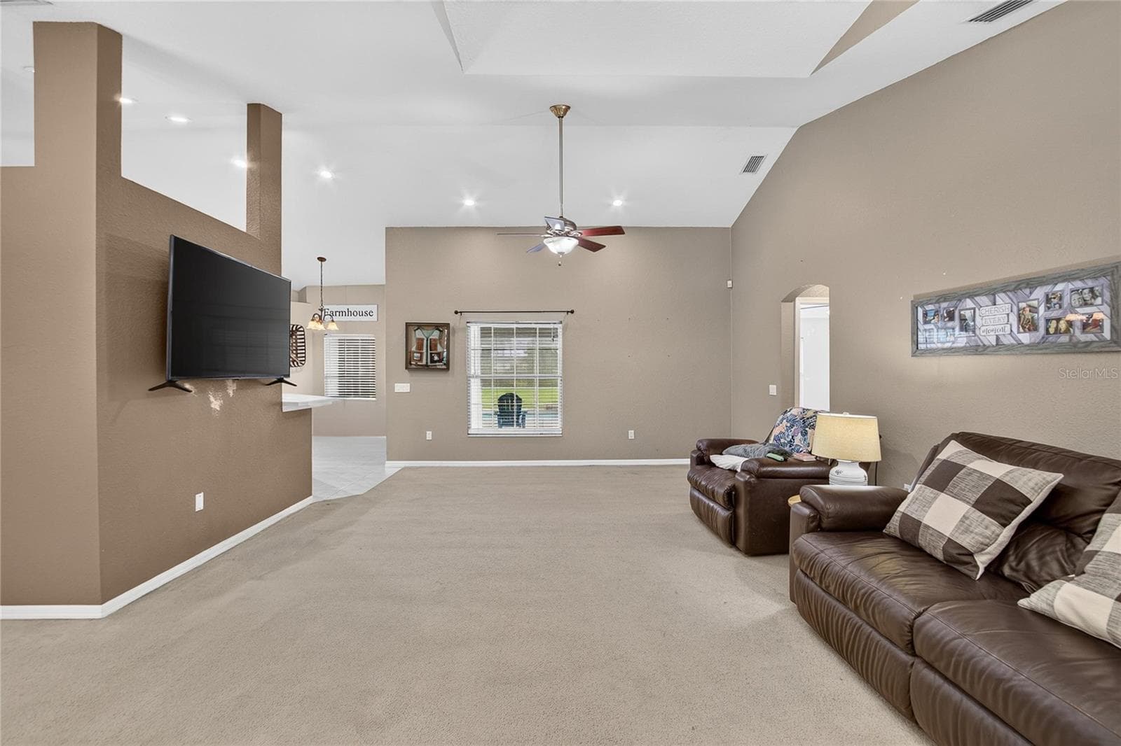 Family Room - 3716 MCELVEEN AVE, PLANT CITY