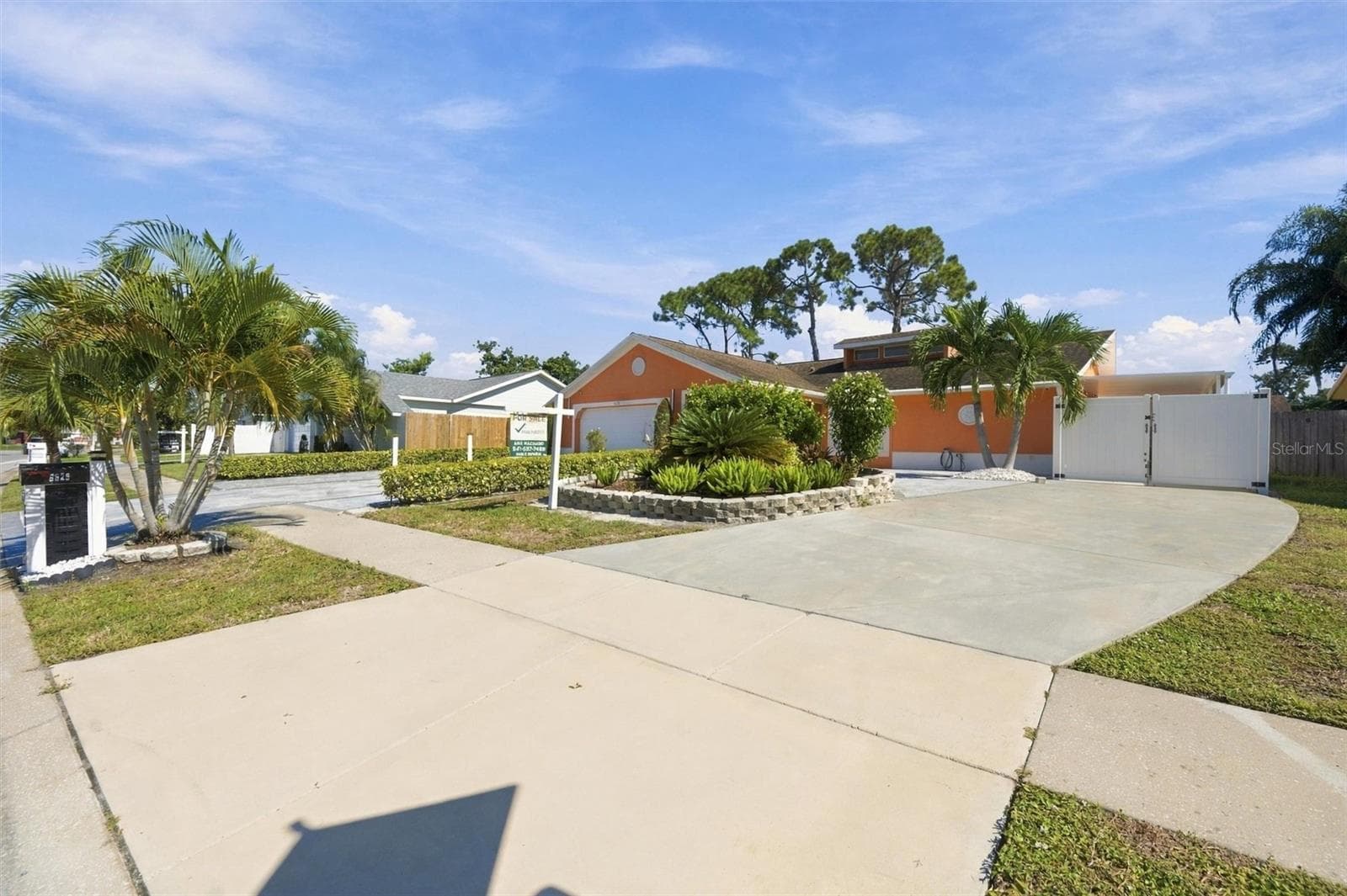 Single Family Residence at 6625 MAUNA LOA BLVD, SARASOTA, photo 5 of 47