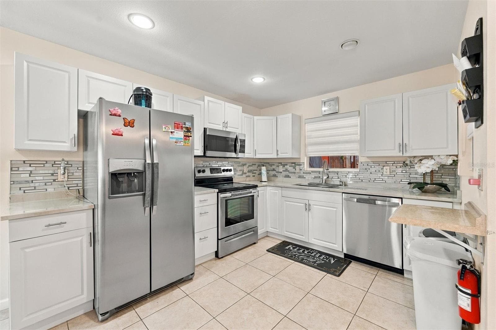 Single Family Residence at 6625 MAUNA LOA BLVD, SARASOTA, photo 19 of 47