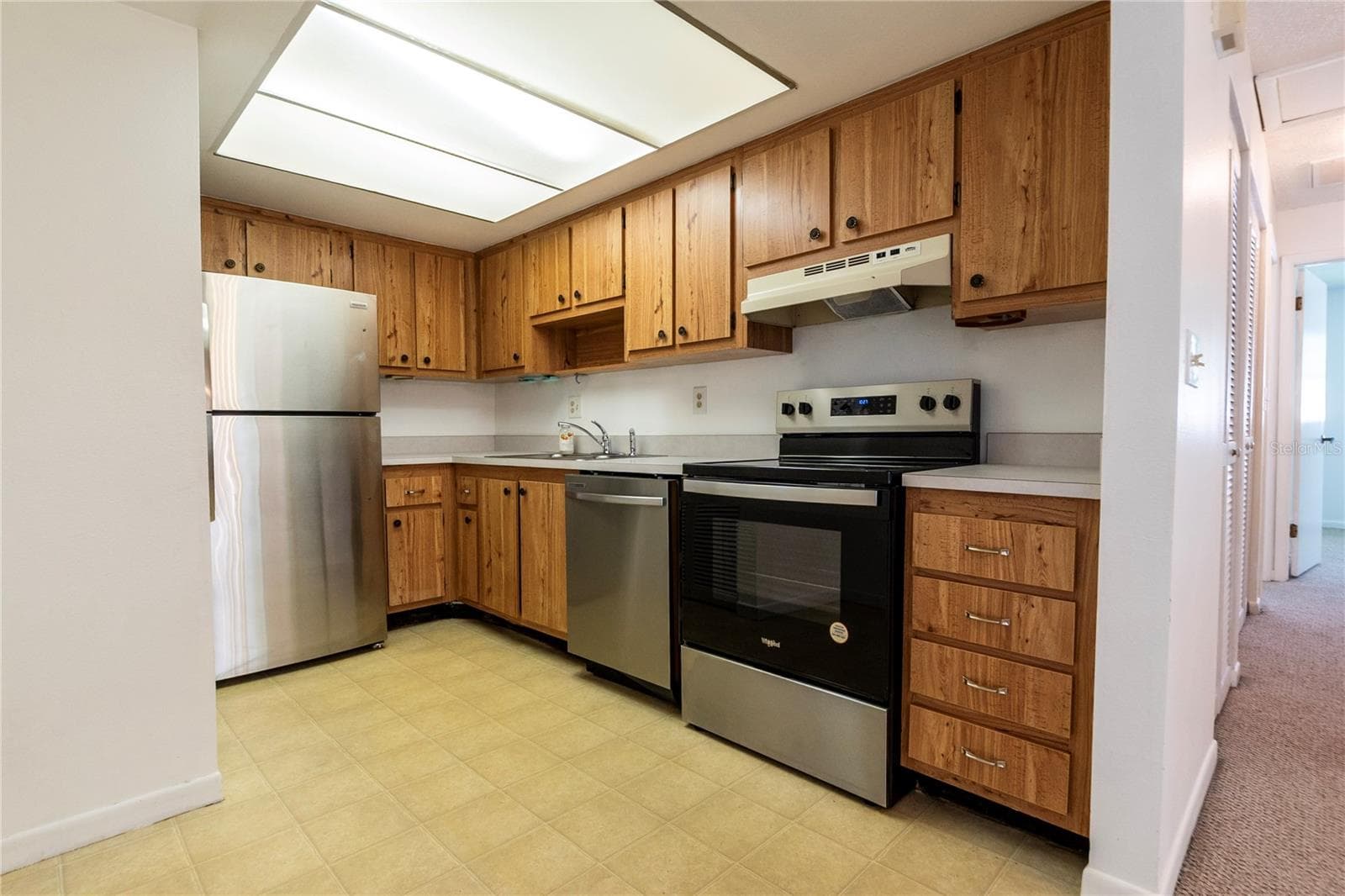 Condominium at 3114 37TH LN S #B, ST PETERSBURG, photo 15 of 85
