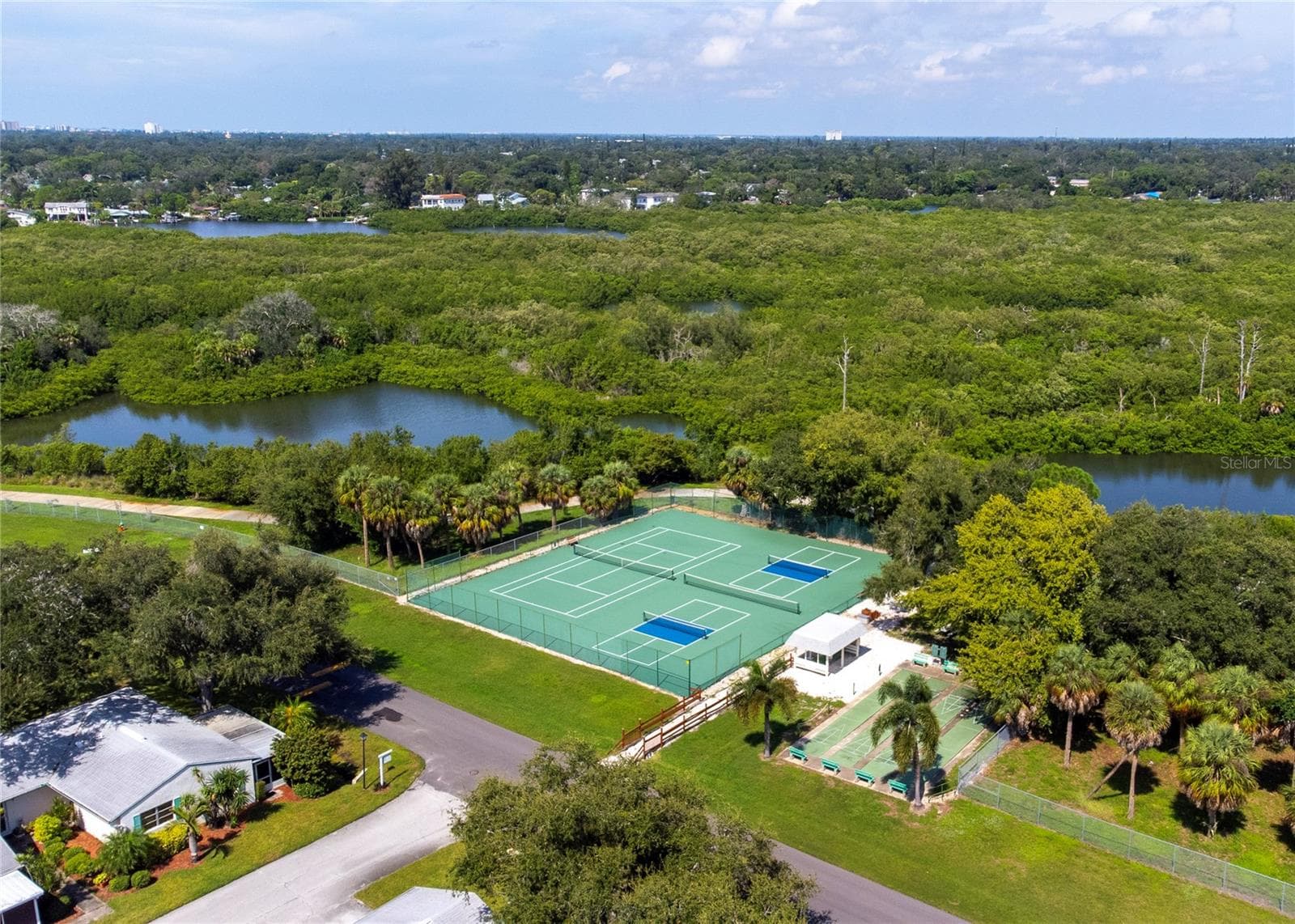 Condominium at 3114 37TH LN S #B, ST PETERSBURG, photo 58 of 85