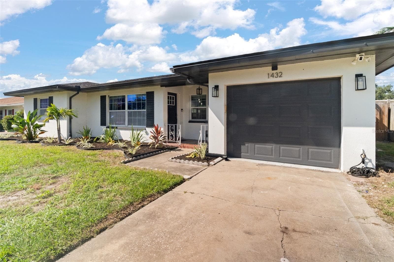 Single Family Residence at 1432 LIME ST, CLEARWATER, photo 5 of 59