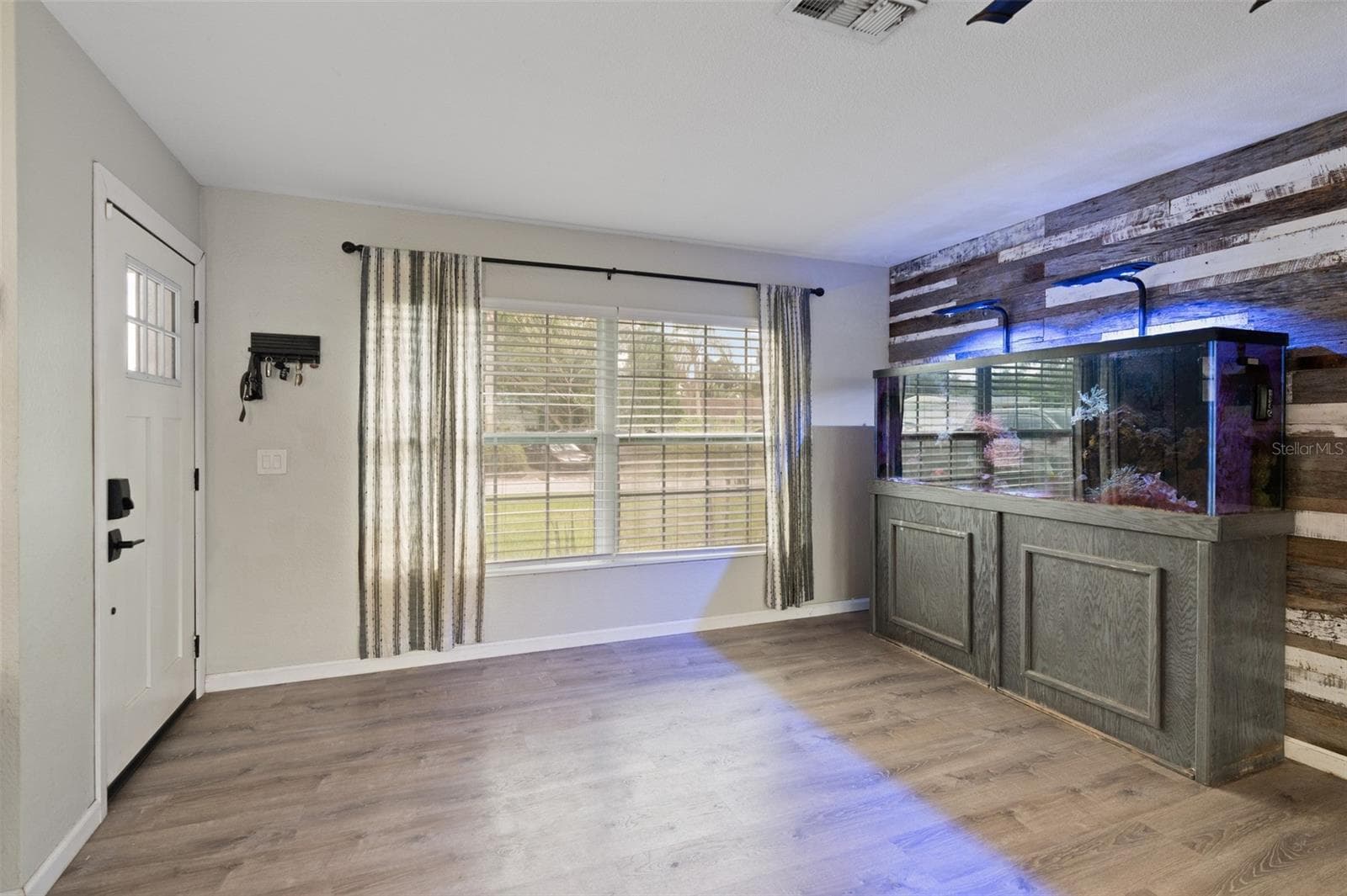 Single Family Residence at 1432 LIME ST, CLEARWATER, photo 21 of 59