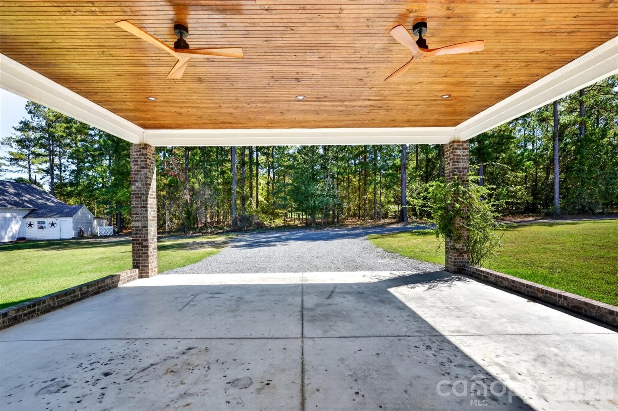 Single Family Residence at 2091 Mary D Road, Chesterfield, photo 10 of 47