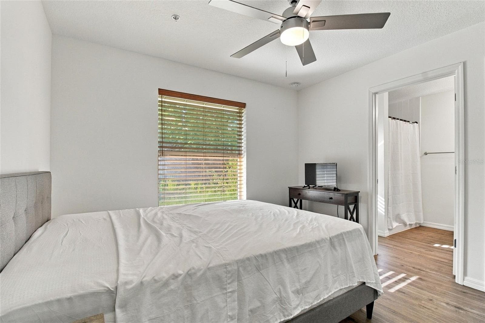 Condominium at 2537 6TH AVE E #E, BRADENTON, photo 22 of 34