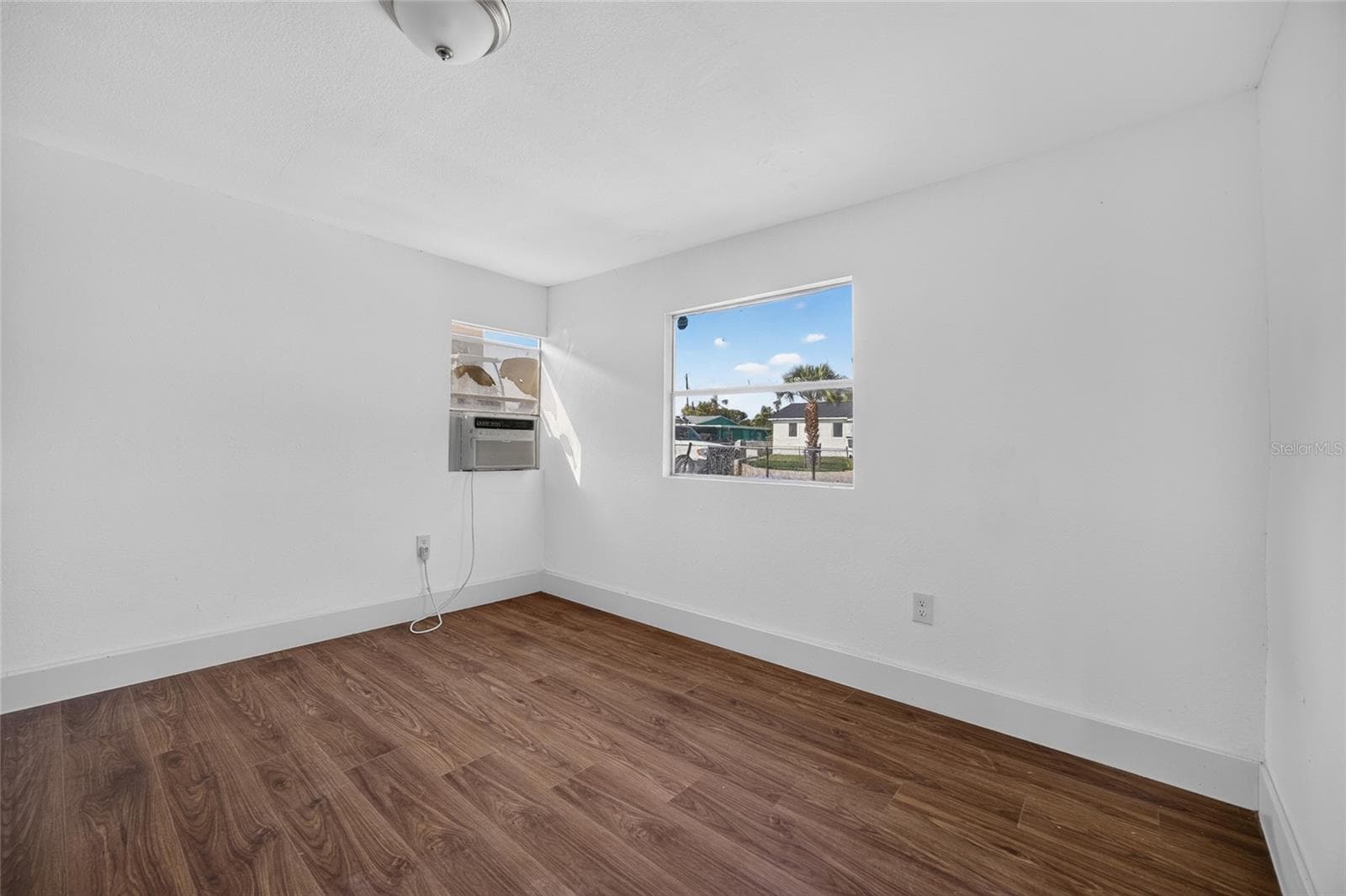 Single Family Residence at 1629 PAWNEE ST, FORT MYERS, photo 18 of 36