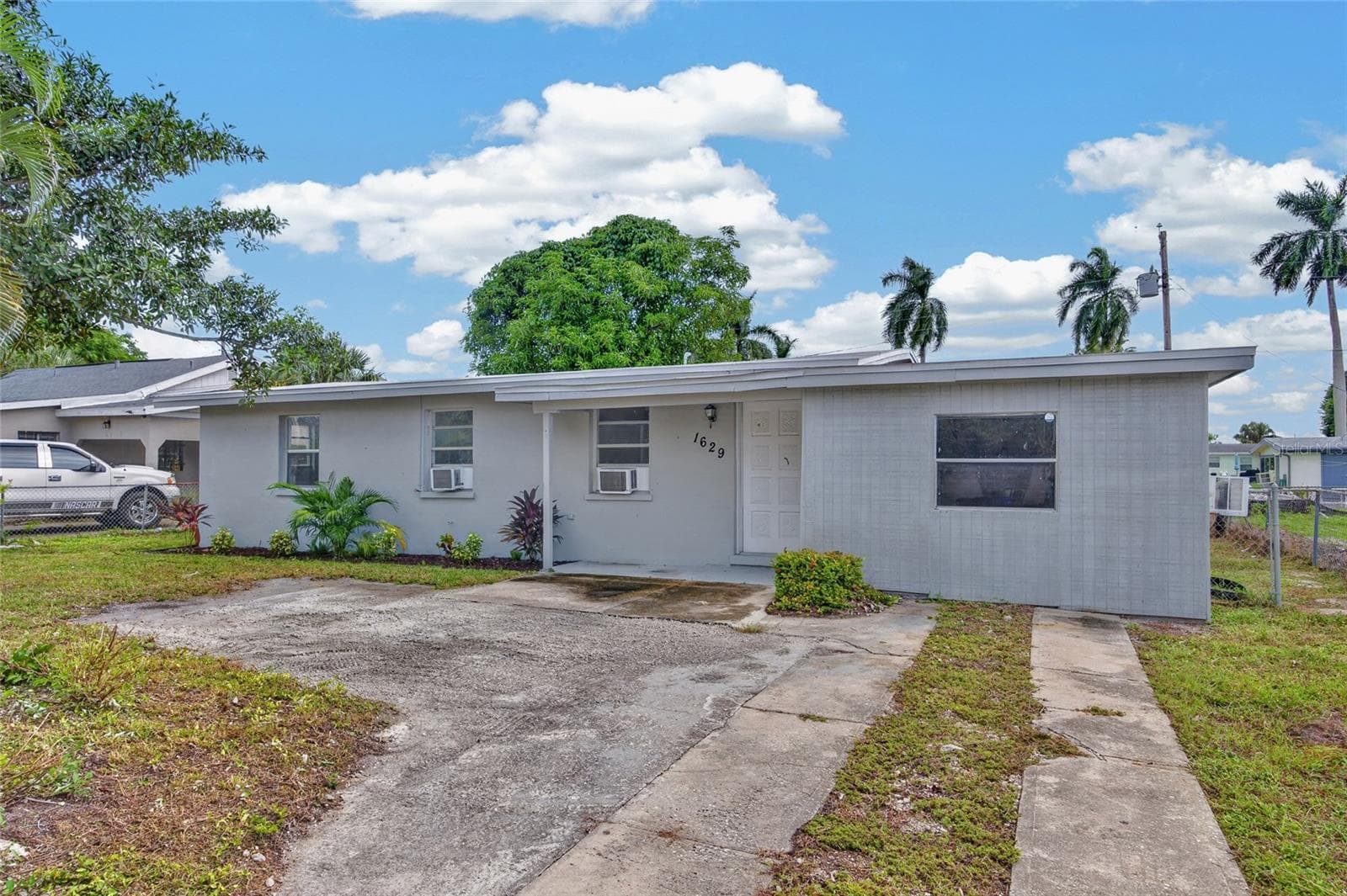 Single Family Residence at 1629 PAWNEE ST, FORT MYERS, photo 23 of 36