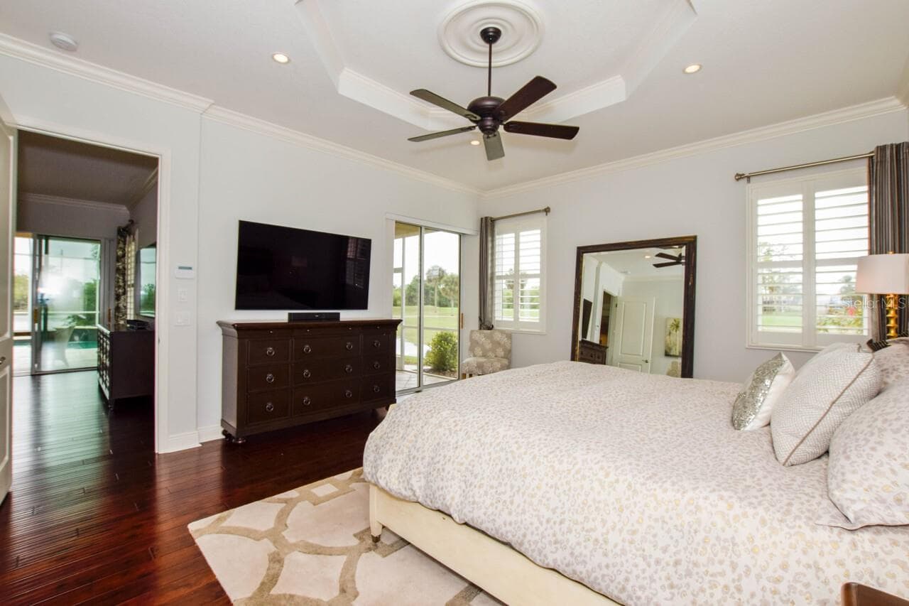 Primary Bedroom - 1580 LANCASHIRE DR, VENICE