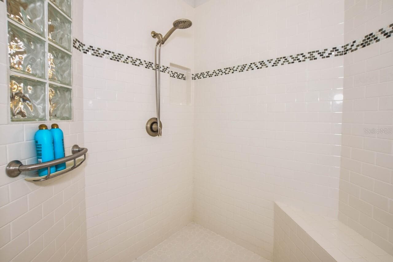 Primary Bath - 1580 LANCASHIRE DR, VENICE