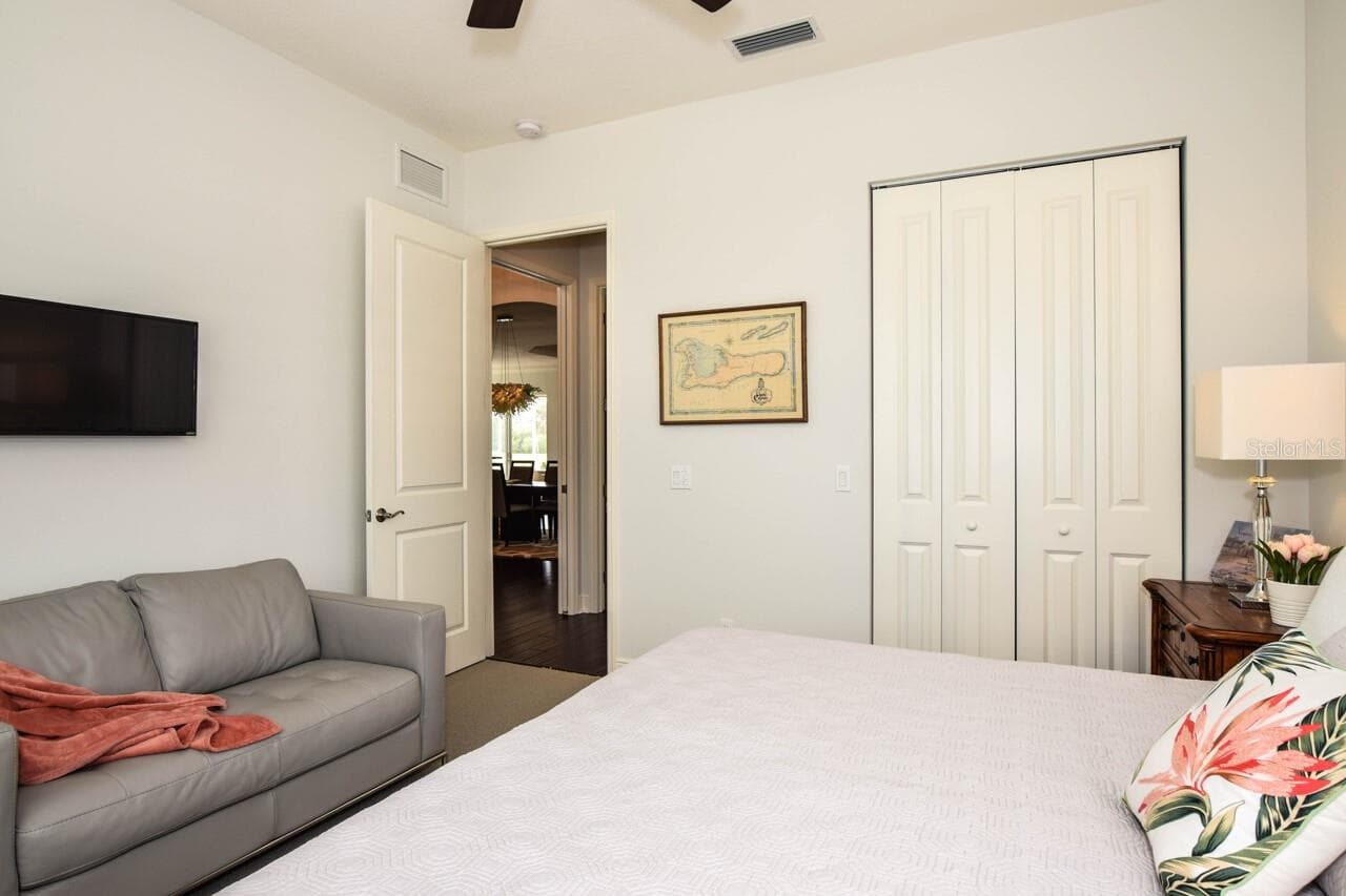 Bedroom #2 - 1580 LANCASHIRE DR, VENICE