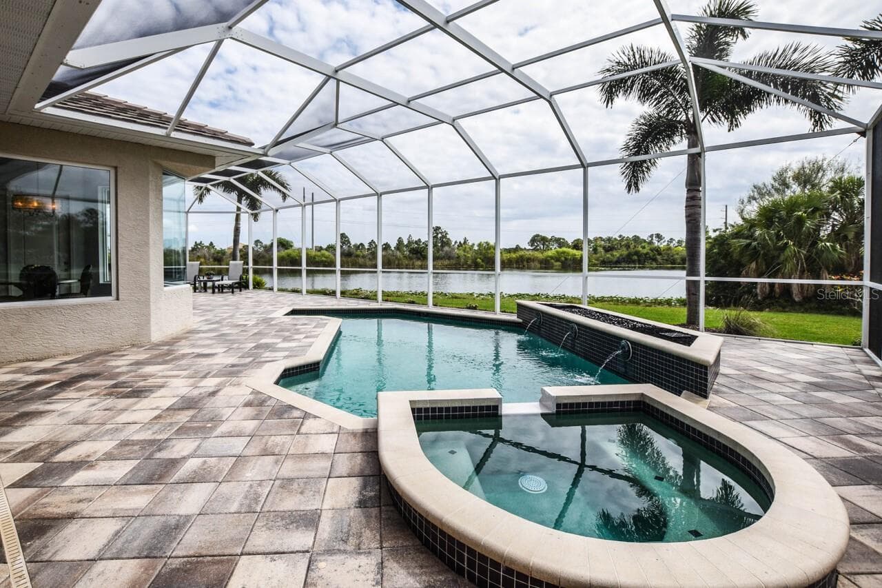 Pool - 1580 LANCASHIRE DR, VENICE