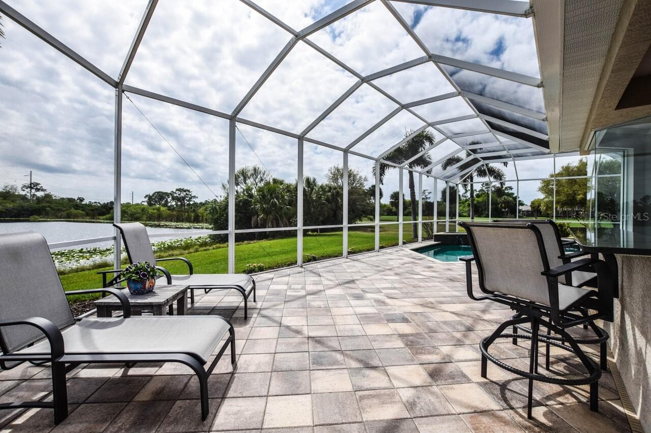 Lanai - 1580 LANCASHIRE DR, VENICE