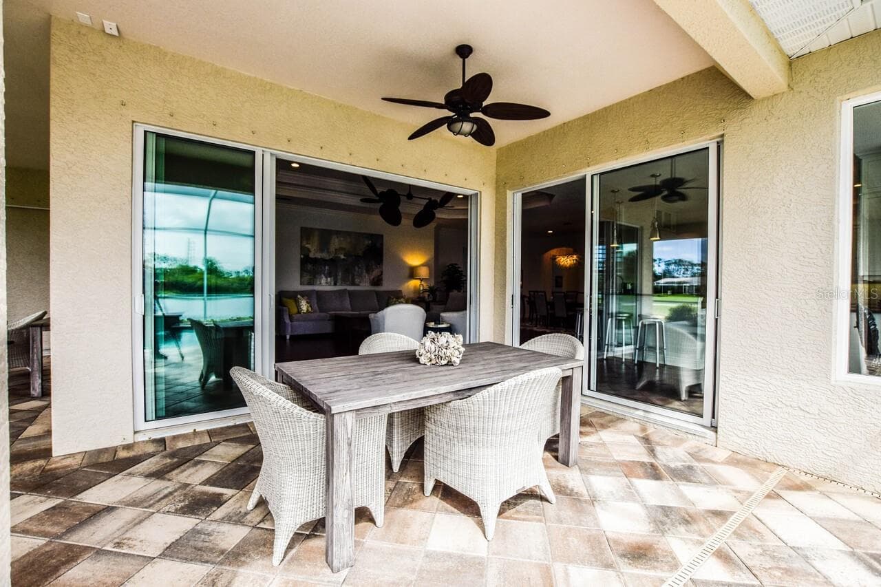 Lanai - 1580 LANCASHIRE DR, VENICE