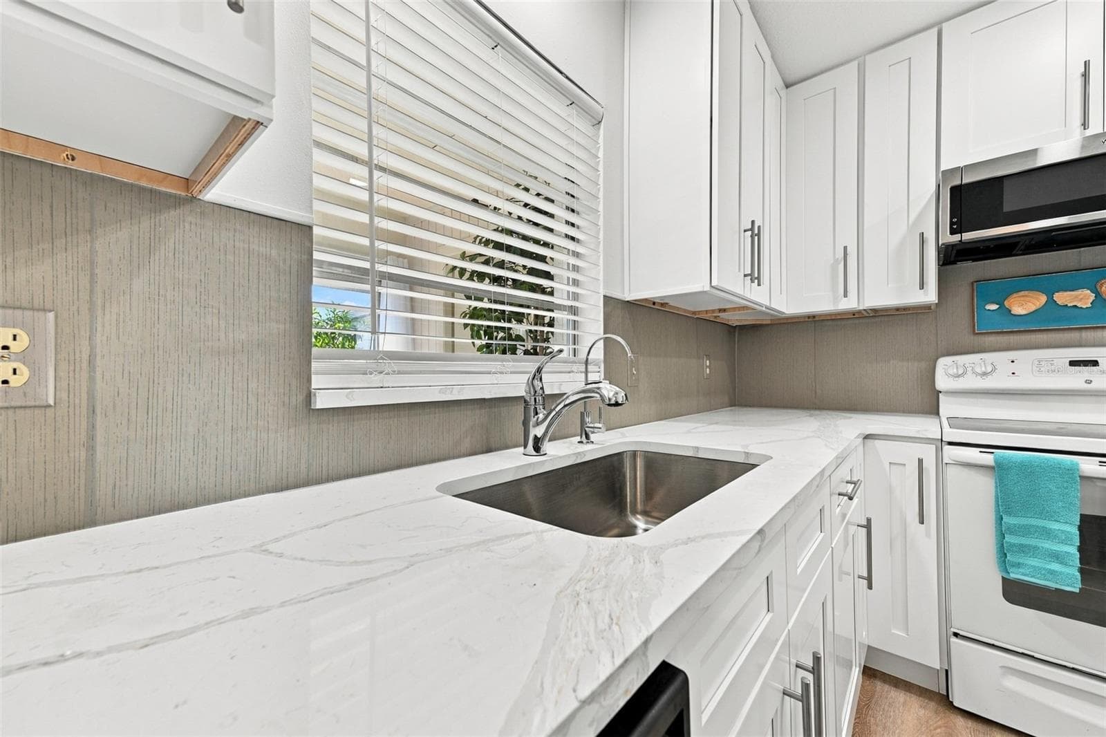 Condominium at 404 FLANBOROUGH TRL #A, SUN CITY CENTER, photo 19 of 79