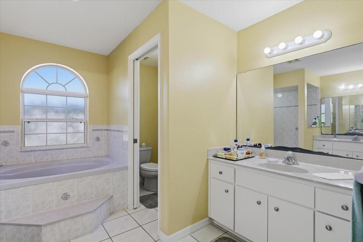 Single Family Residence at 22 BASSETT LN, PALM COAST, photo 31 of 58
