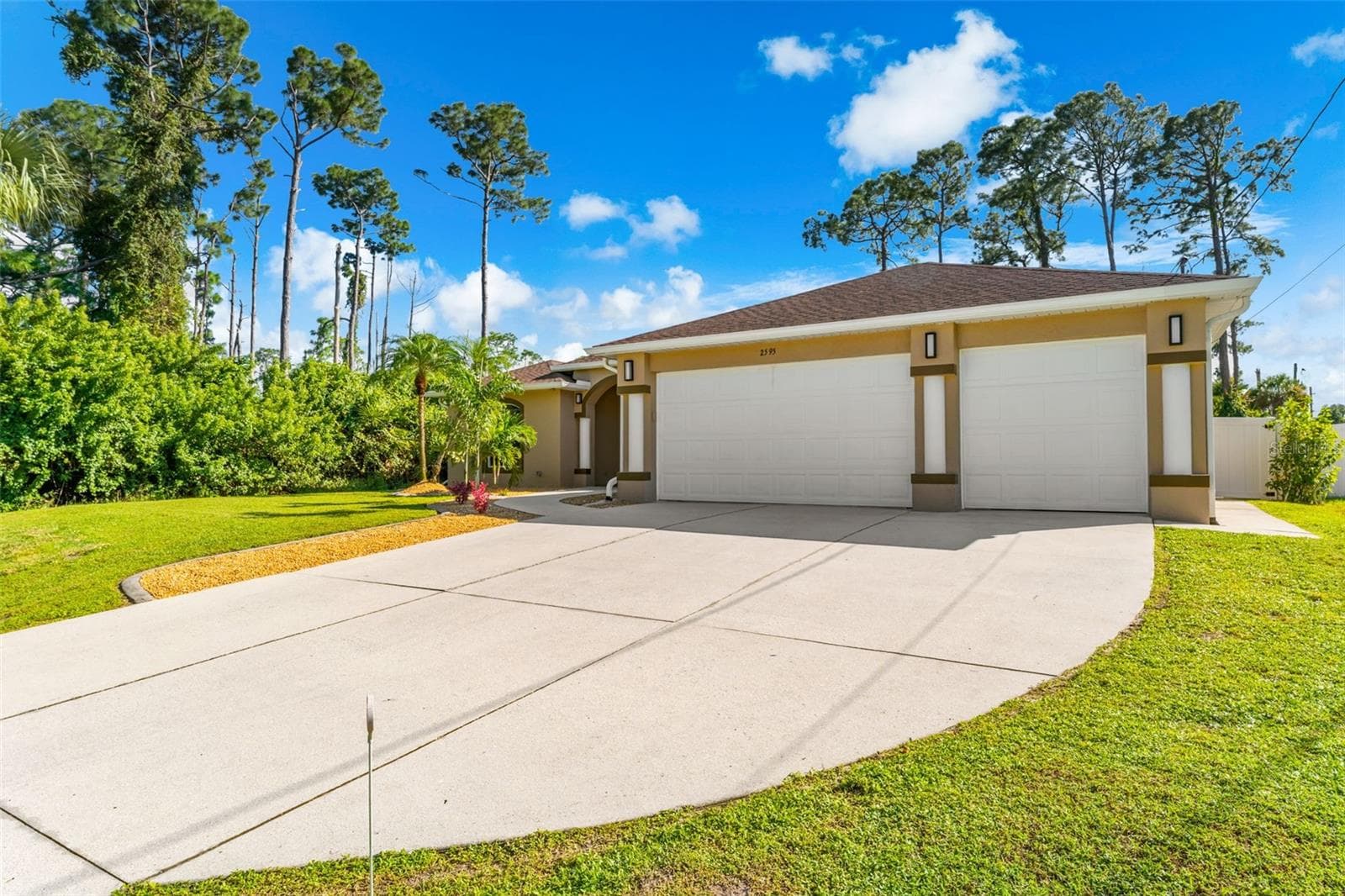 Single Family Residence at 2595 ROLLING RD, NORTH PORT, photo 3 of 46