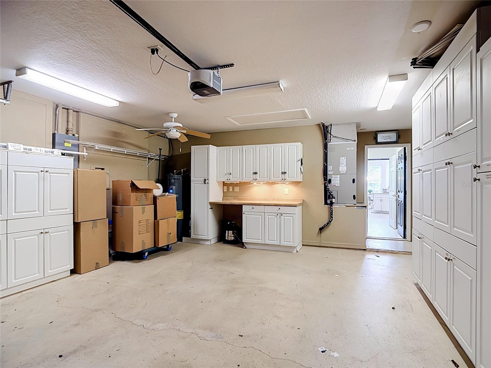 garage 1 - CARILLON LAKES, LAKELAND