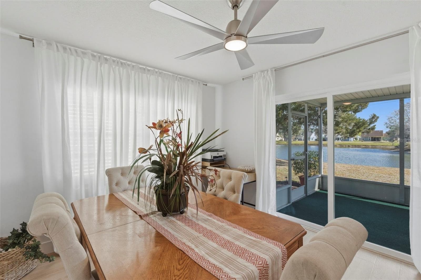 Den/ Dining area - 4642 SAINT LAWRENCE DR, NEW PORT RICHEY