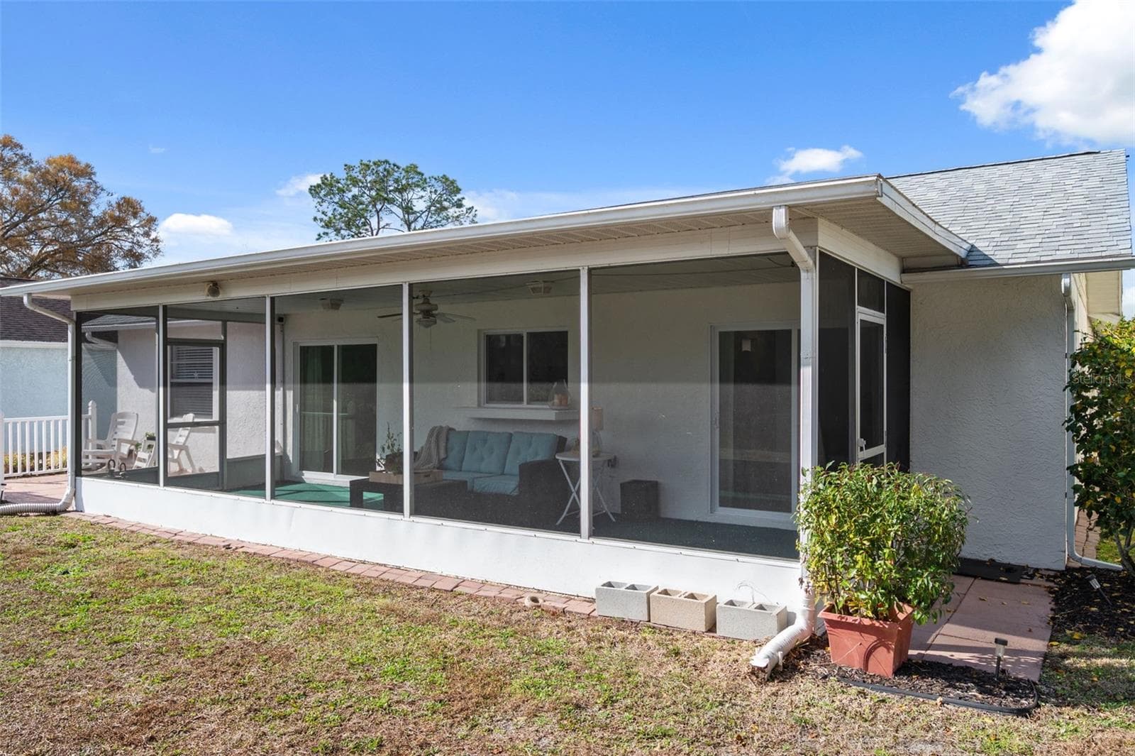 Large screened lanai - 4642 SAINT LAWRENCE DR, NEW PORT RICHEY