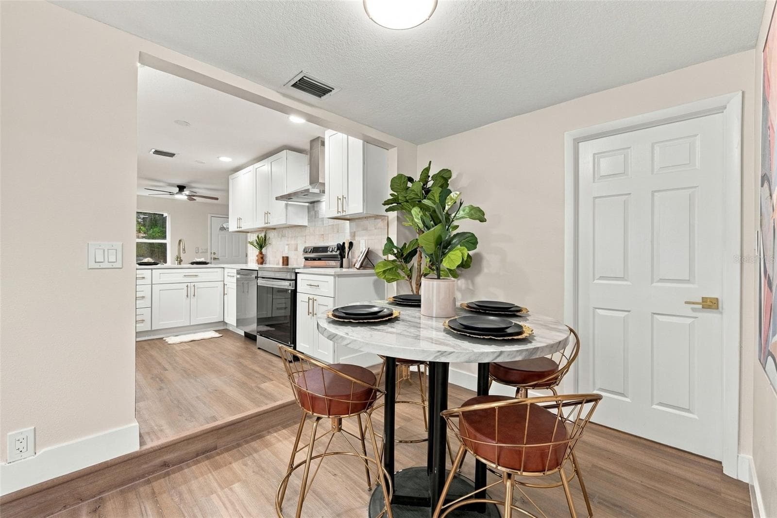 Single Family Residence at 4818 2ND AVE N, ST PETERSBURG, photo 10 of 30