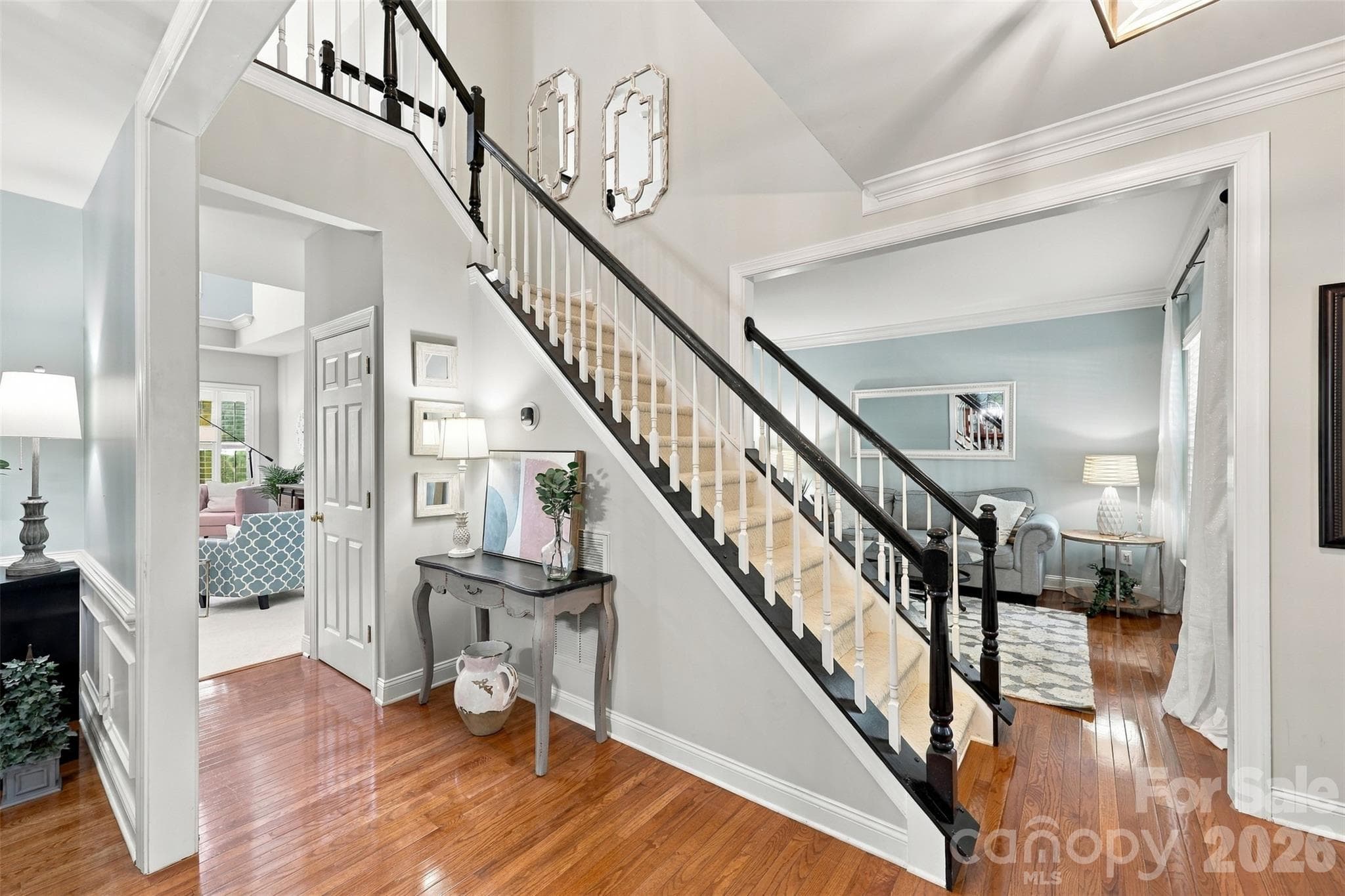 Single Family Residence at 15502 Tolliver Drive, Charlotte, photo 4 of 48
