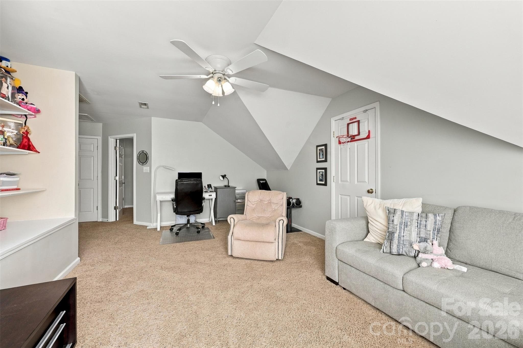 Single Family Residence at 15502 Tolliver Drive, Charlotte, photo 10 of 48