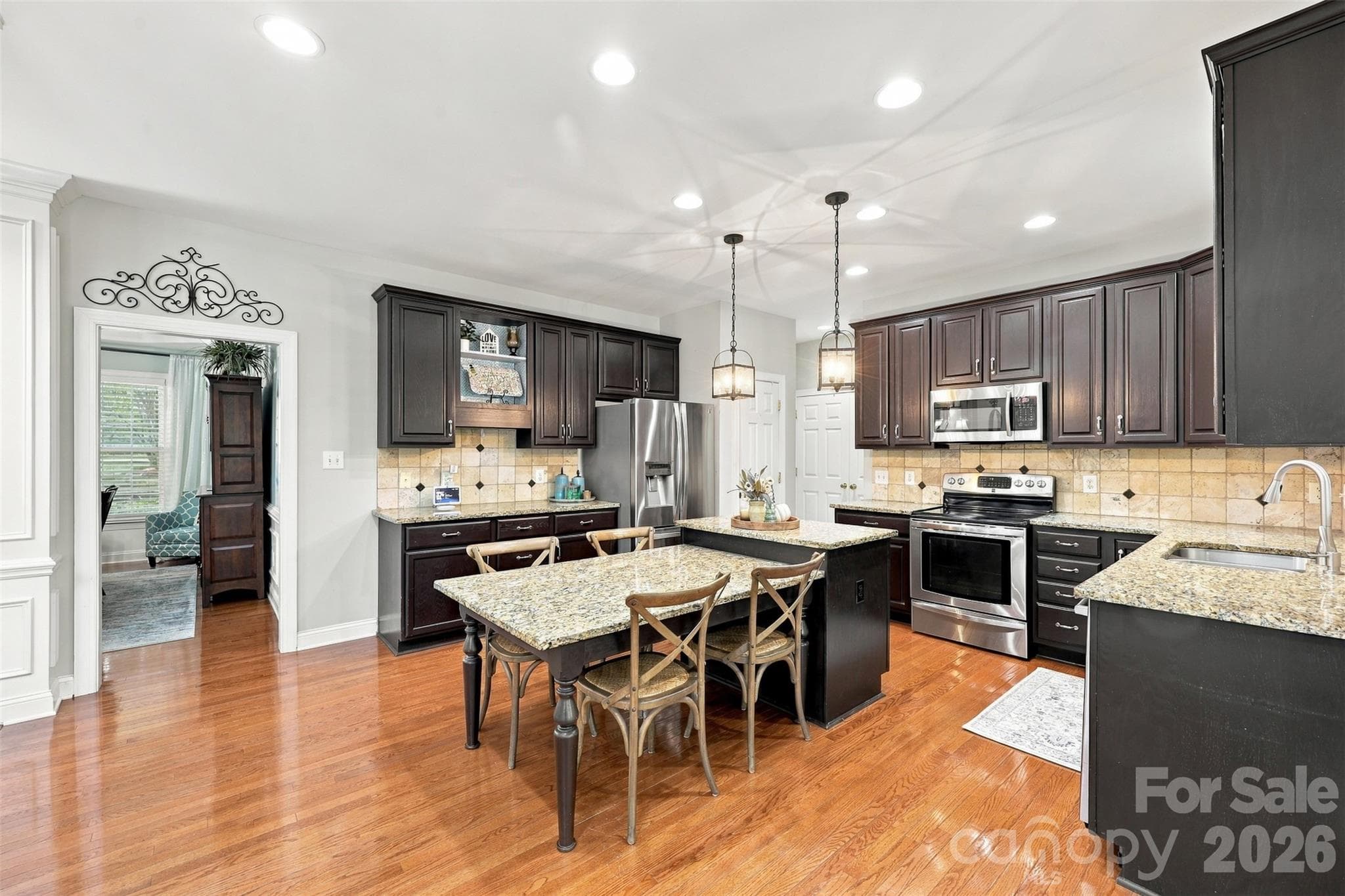 Single Family Residence at 15502 Tolliver Drive, Charlotte, photo 12 of 48