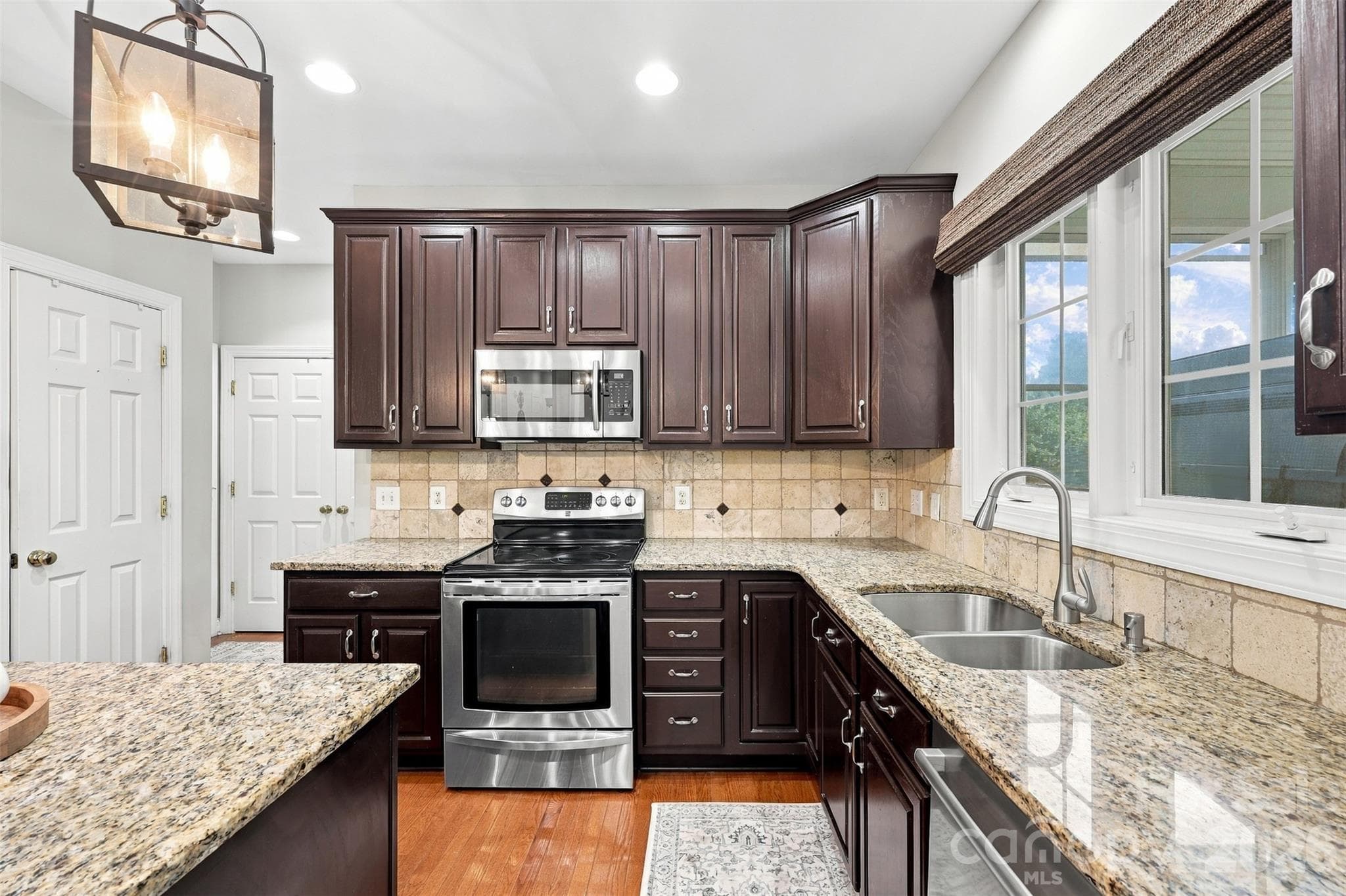 Single Family Residence at 15502 Tolliver Drive, Charlotte, photo 13 of 48