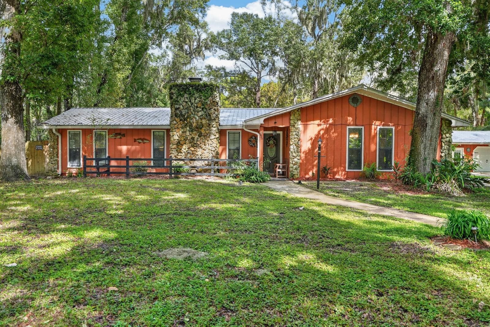 625 WILDWOOD DR