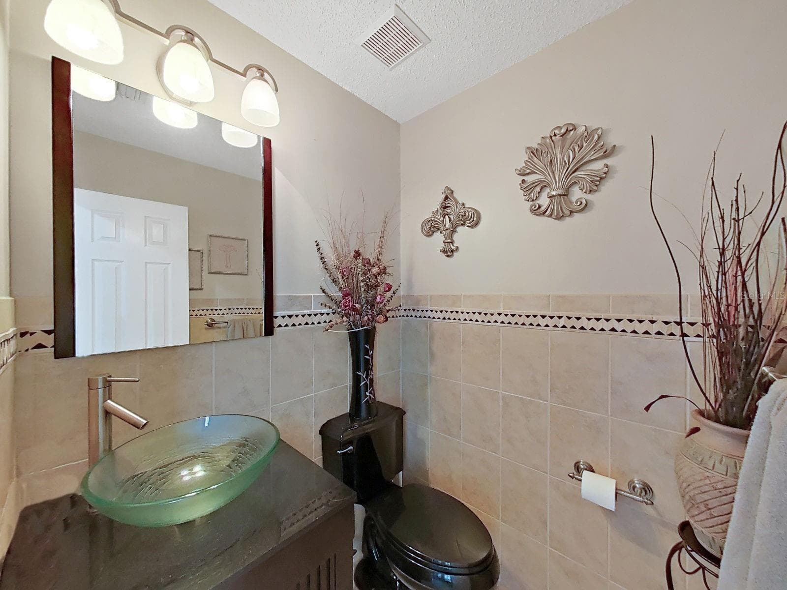 Single Family Residence at 9713 LITTLE POND WAY, TAMPA, photo 21 of 54