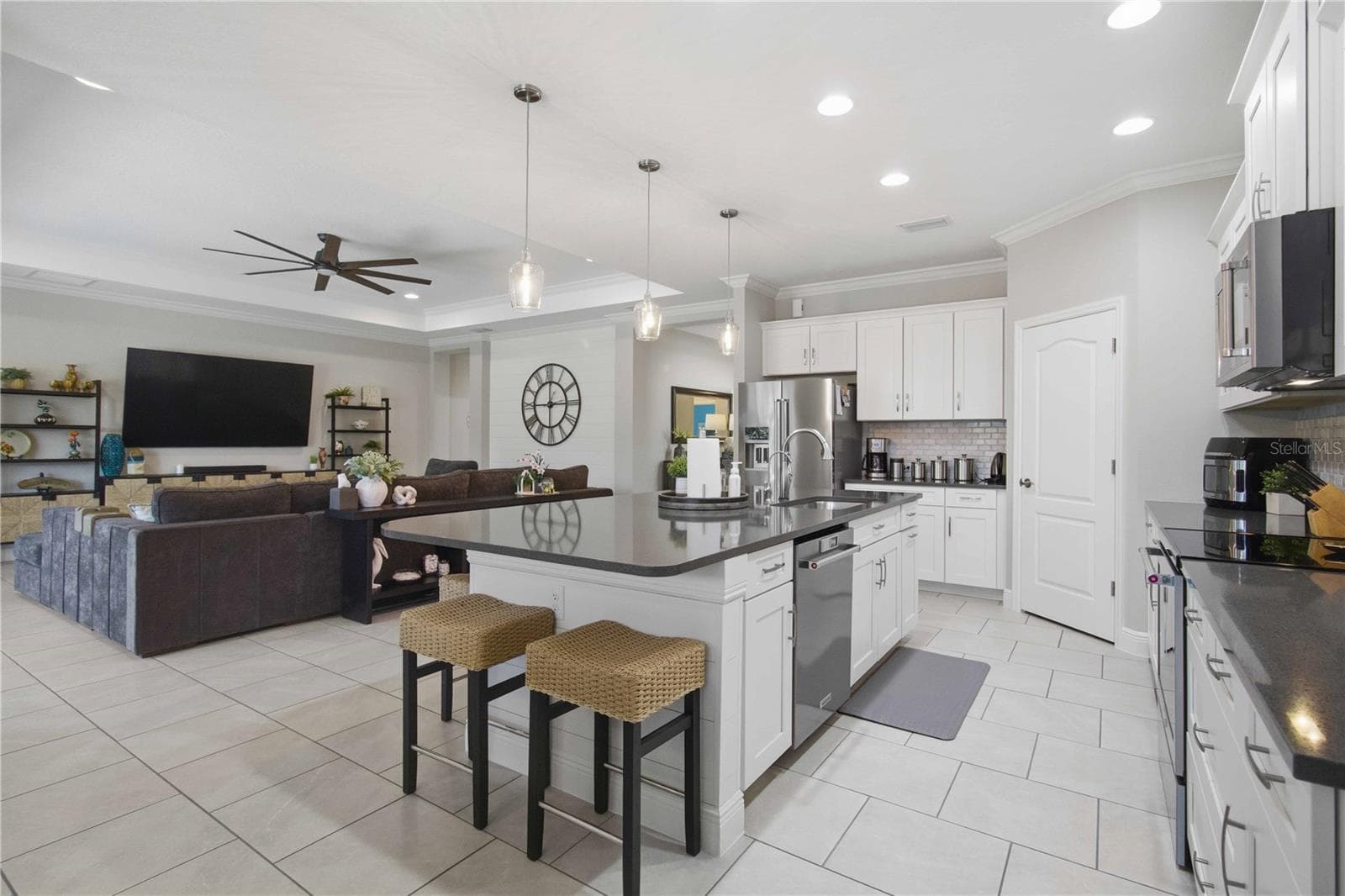 Single Family Residence at 16931 ROSEDOWN GLN, PARRISH, photo 5 of 44