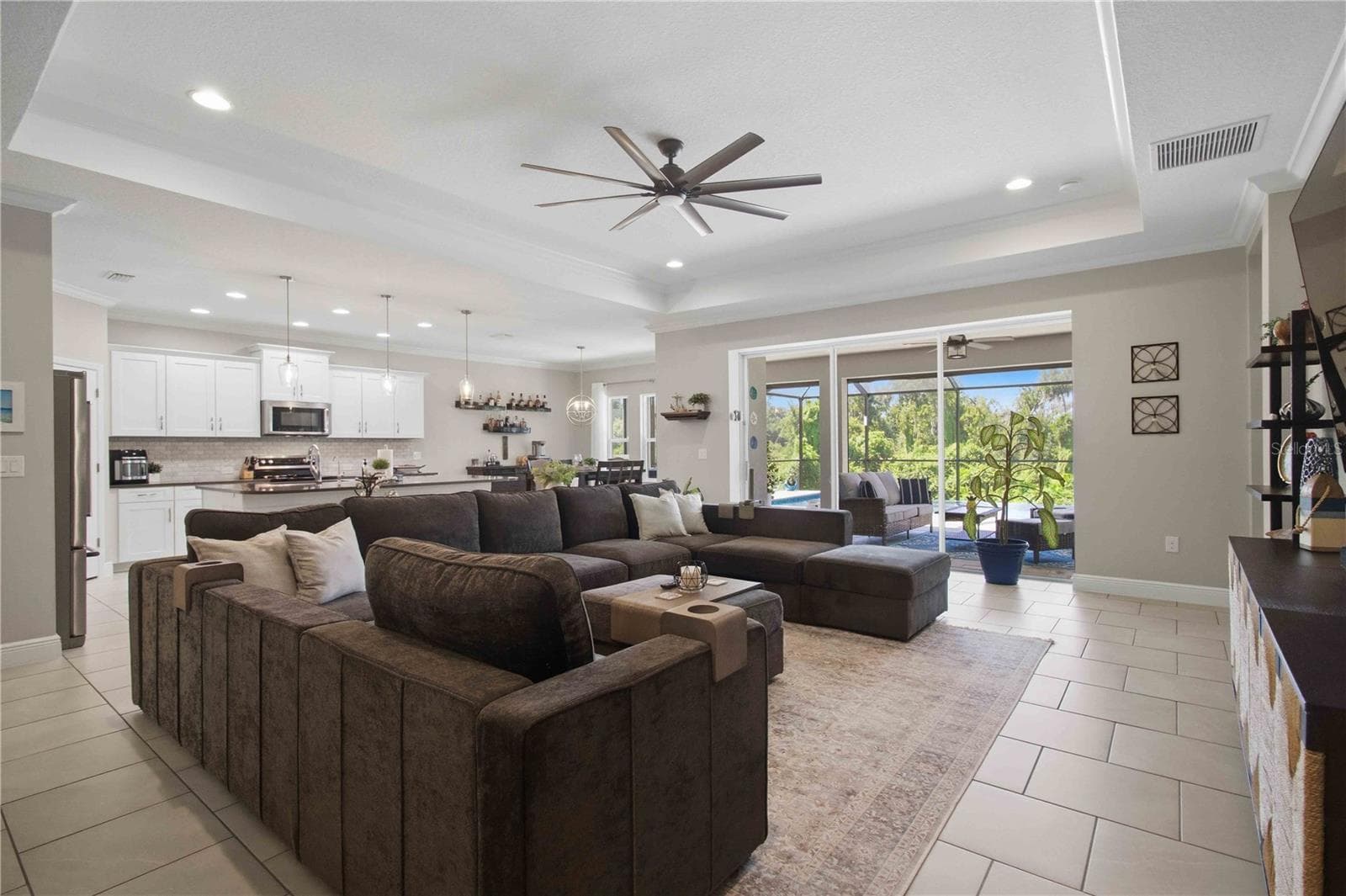 Single Family Residence at 16931 ROSEDOWN GLN, PARRISH, photo 18 of 44