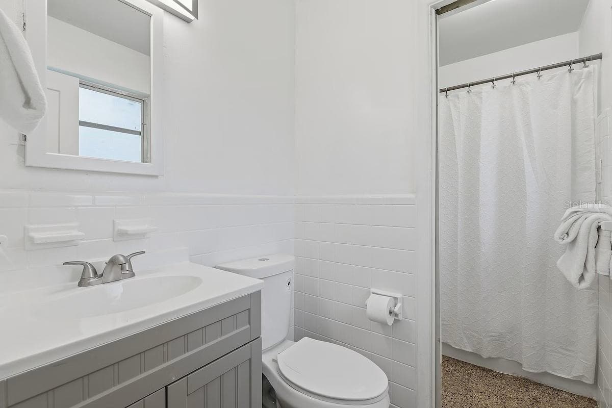Single Family Residence at 330 SLAYTON AVE, SOUTH DAYTONA, photo 12 of 25