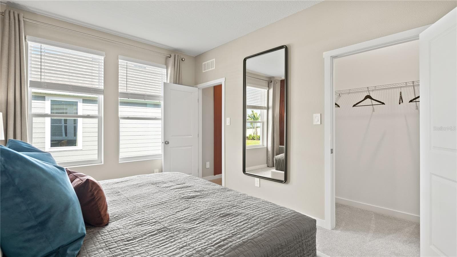 Single Family Residence at 5299 HAVEN VIEW DR, CLERMONT, photo 12 of 33