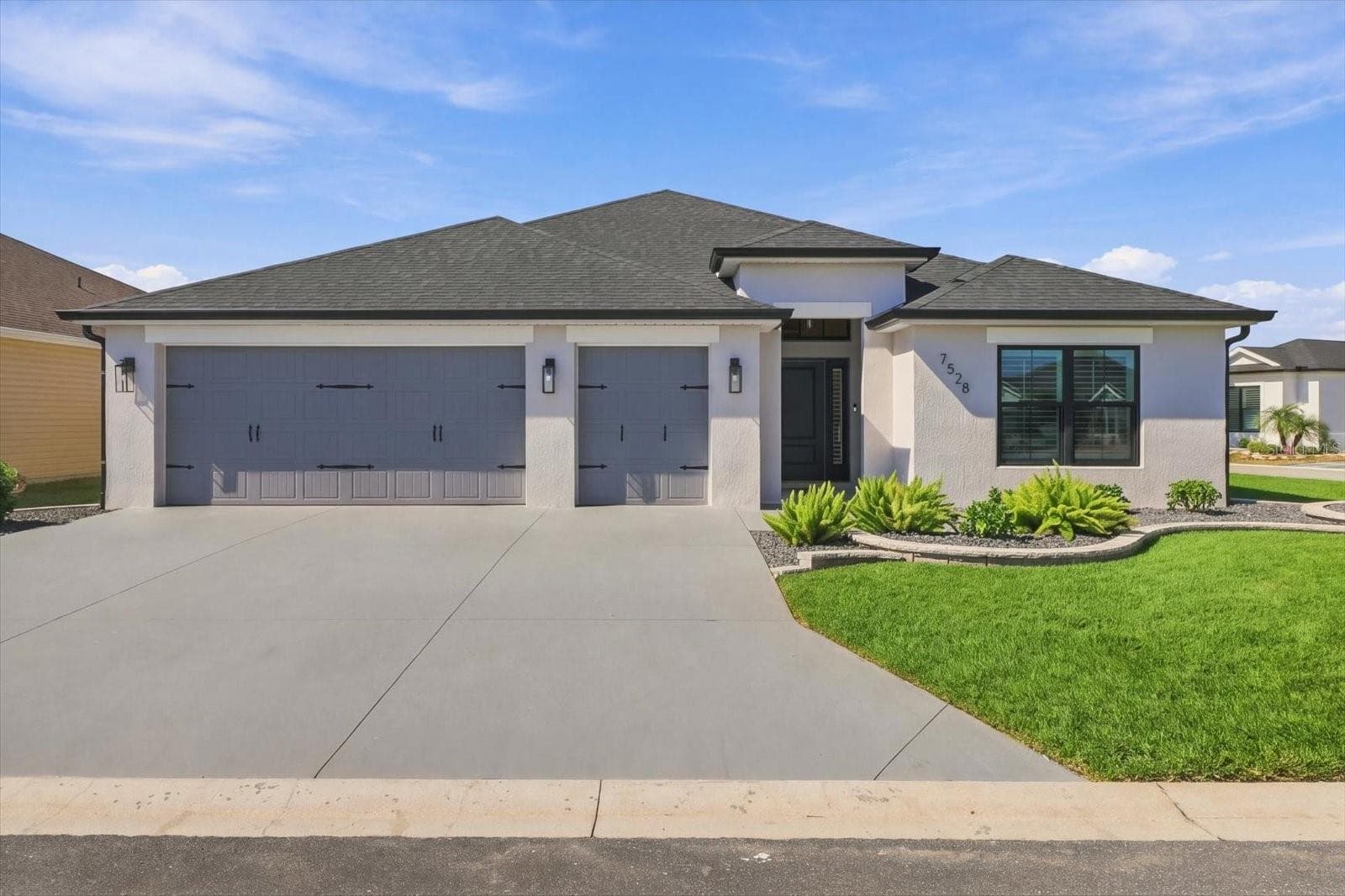 front - 7528 DANIEL COLLINS CT, THE VILLAGES