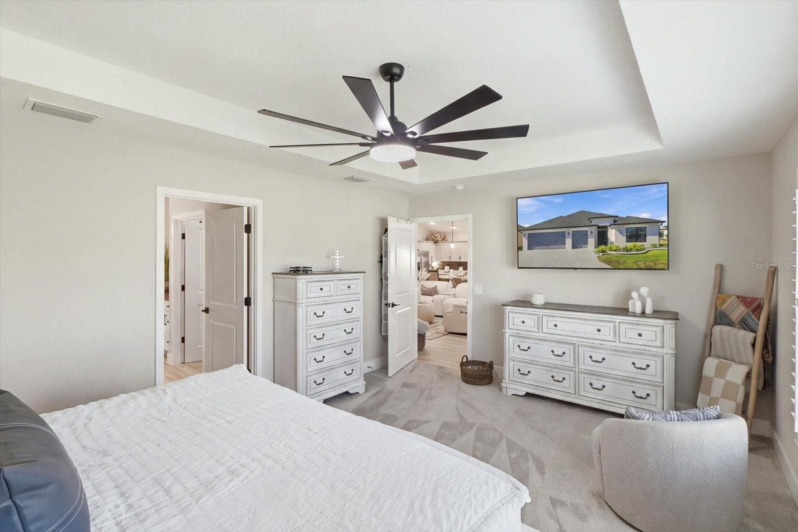 primary suite - 7528 DANIEL COLLINS CT, THE VILLAGES