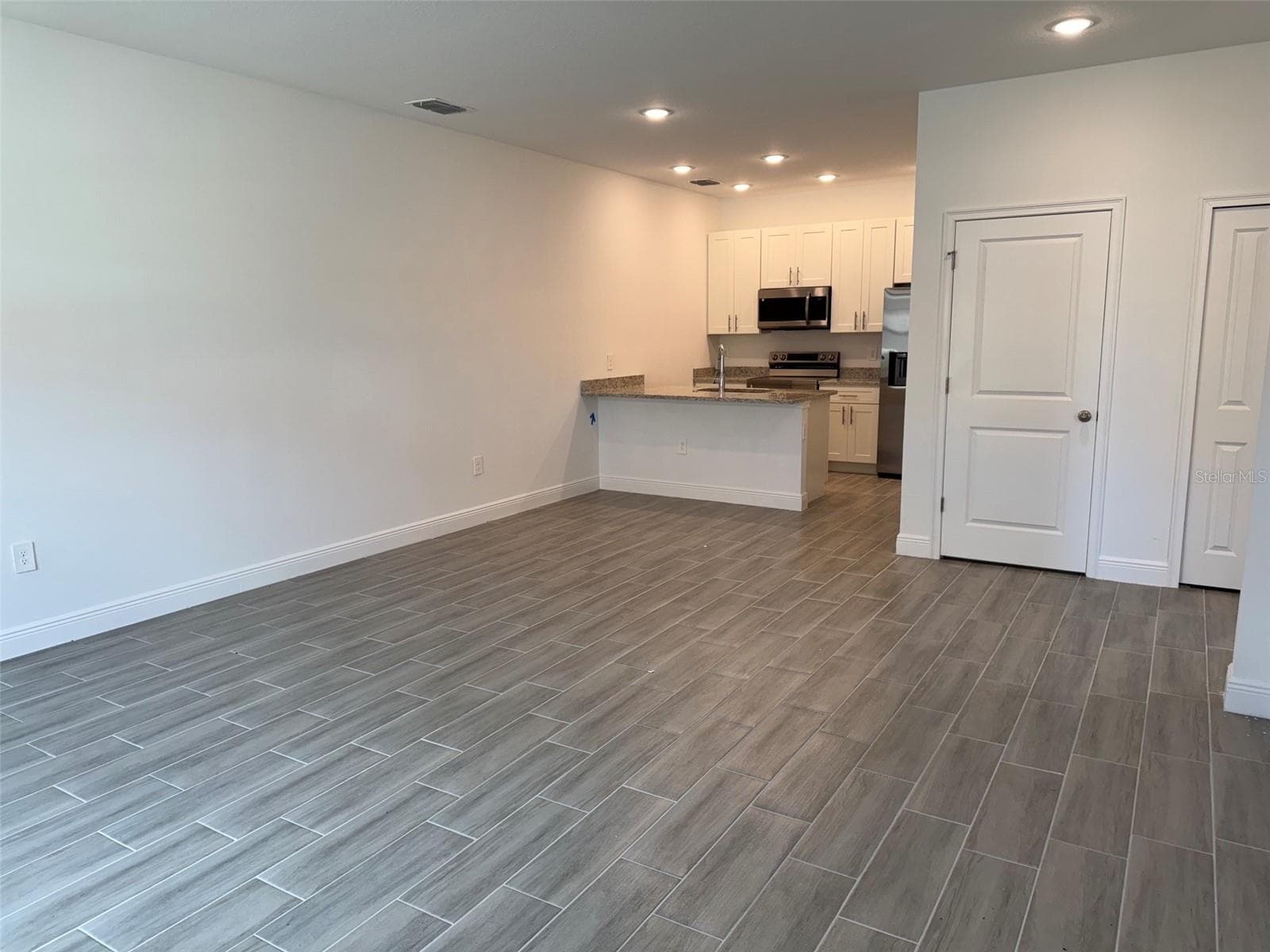 Villa at 1616 CUMIN DR, POINCIANA, photo 2 of 15