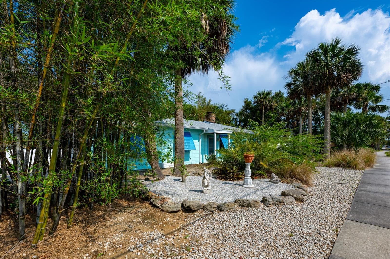 Single Family Residence at 705 N PENINSULA AVE, NEW SMYRNA BEACH, photo 11 of 28
