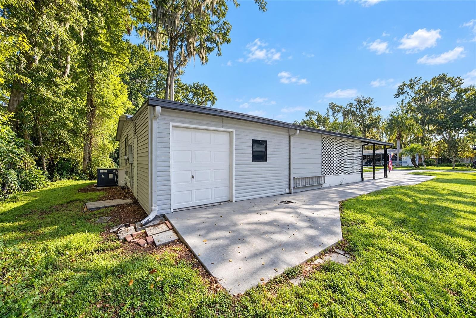 Manufactured Home at 305 S TIMBER TRL, WILDWOOD, photo 58 of 59